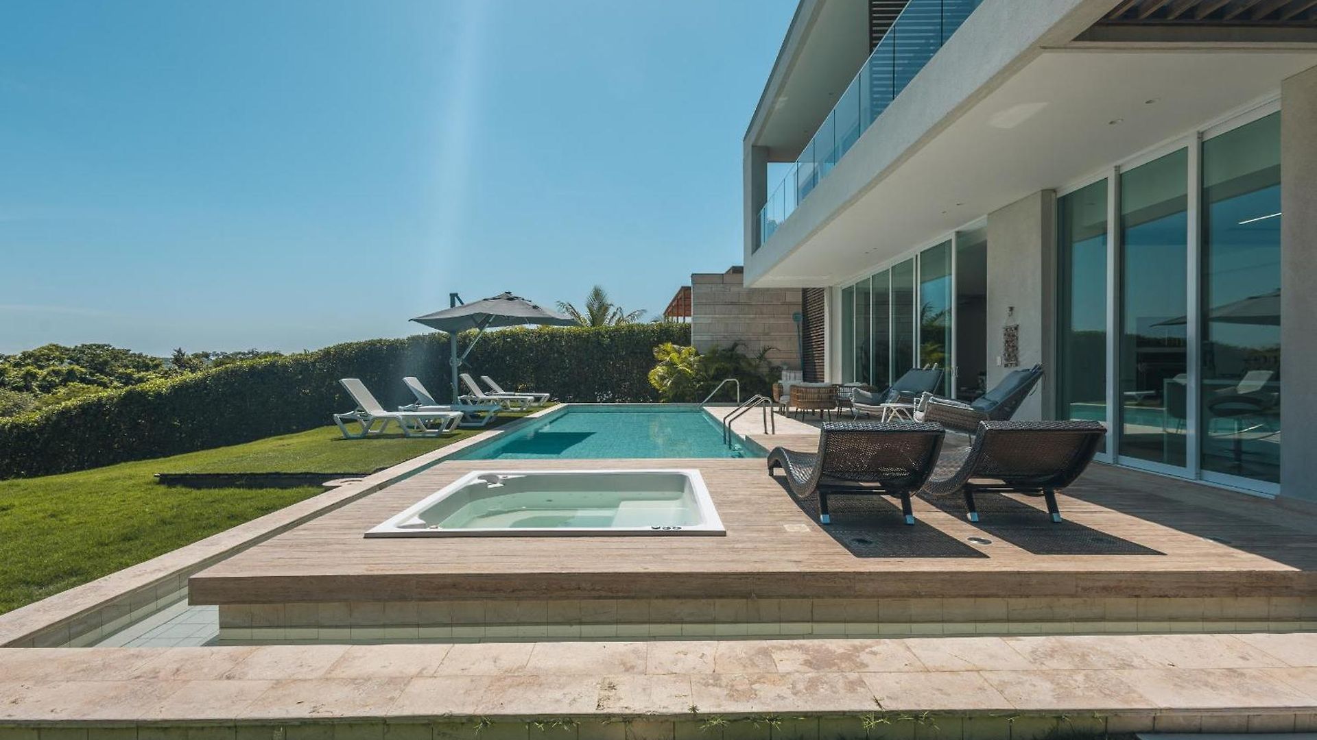 Brand New 4br At Calablanca
