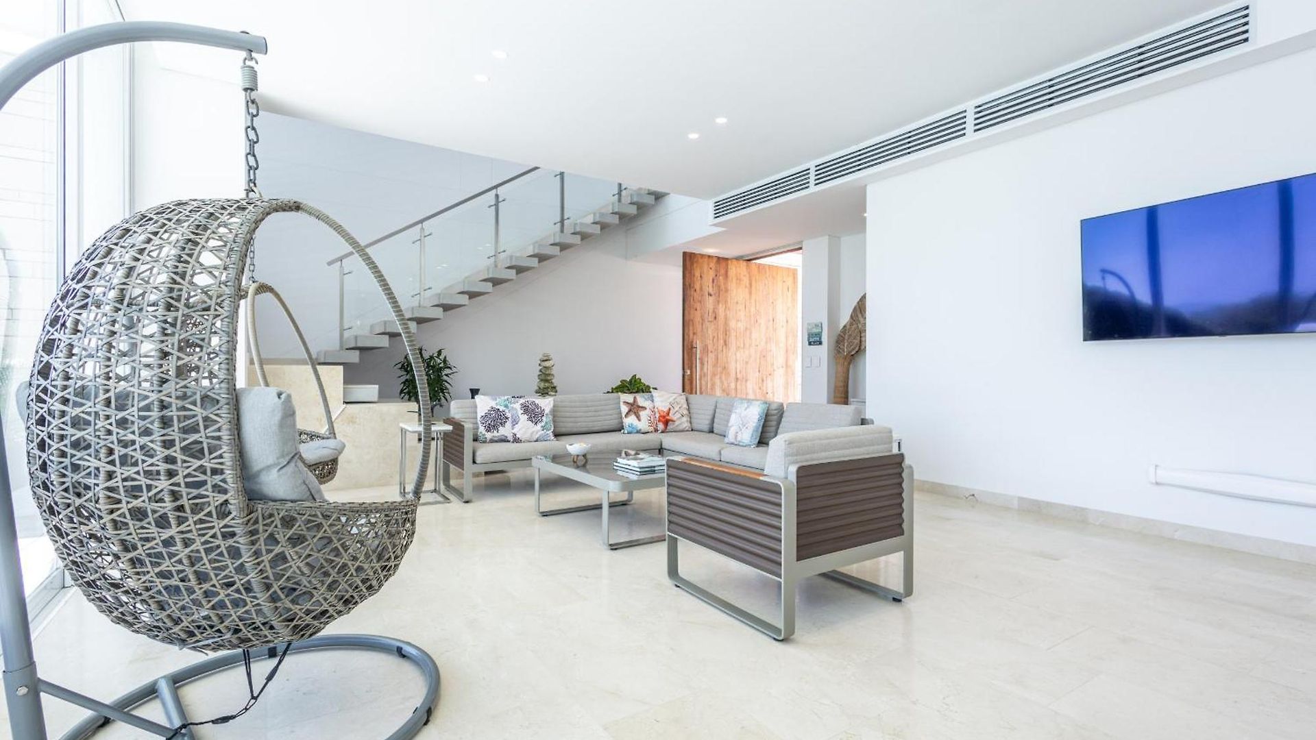 Villa Brand New 4br At Calablanca *