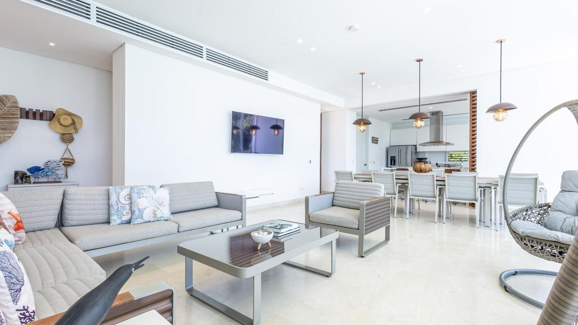 Brand New 4br At Calablanca