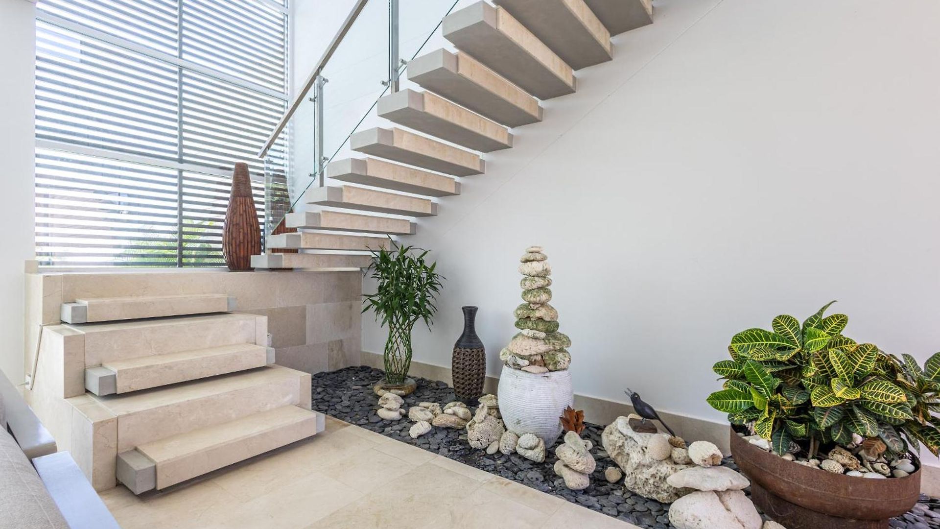 Villa Brand New 4br At Calablanca *