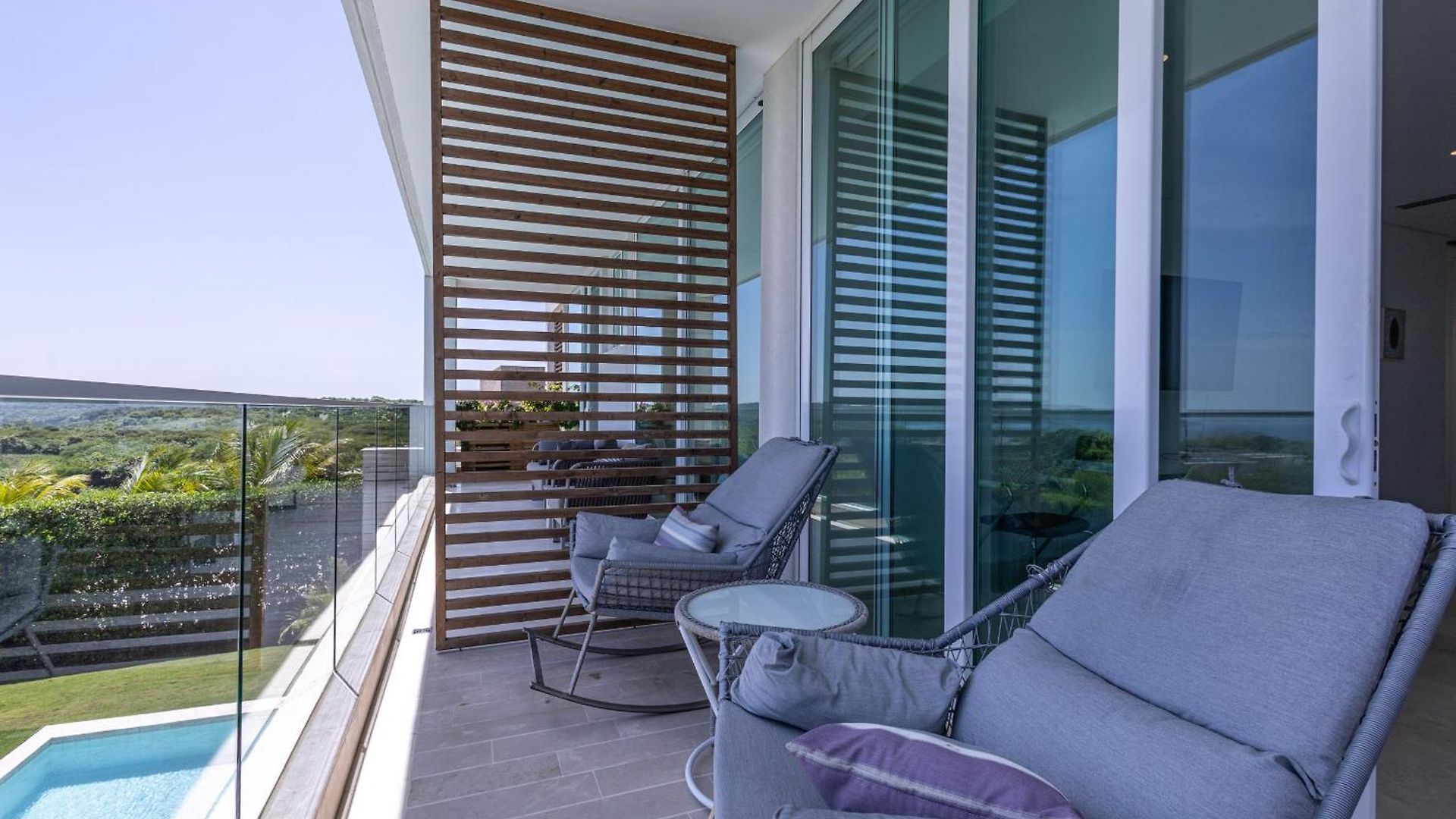 Villa Brand New 4br At Calablanca *