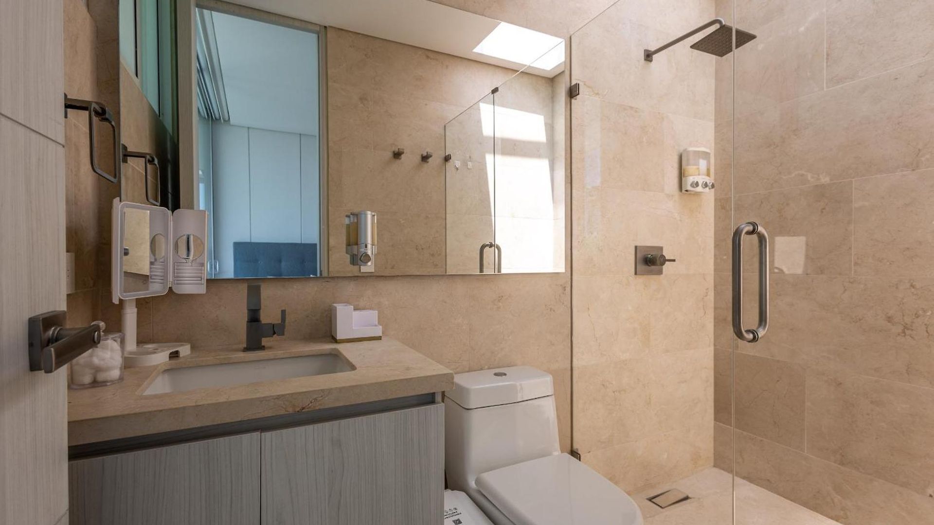 Villa Brand New 4br At Calablanca