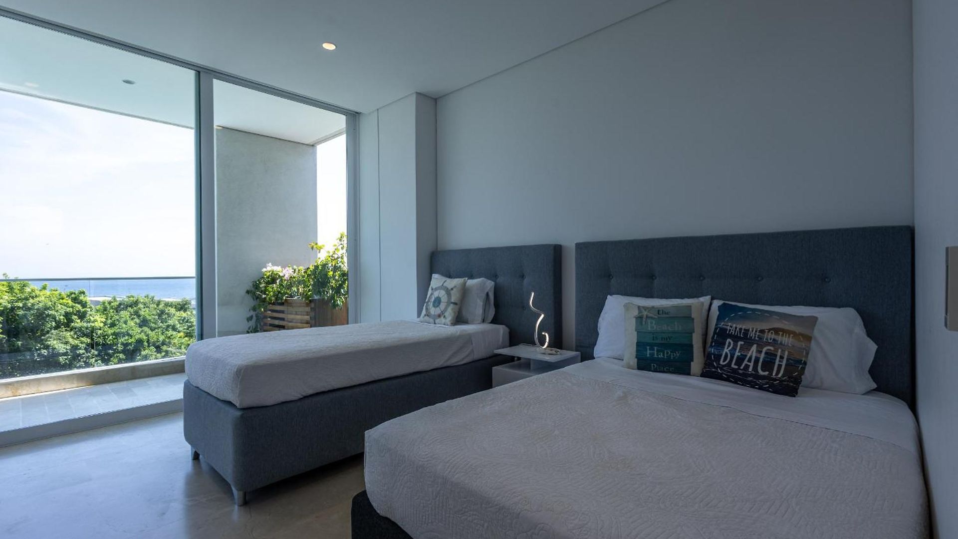 Villa Brand New 4br At Calablanca