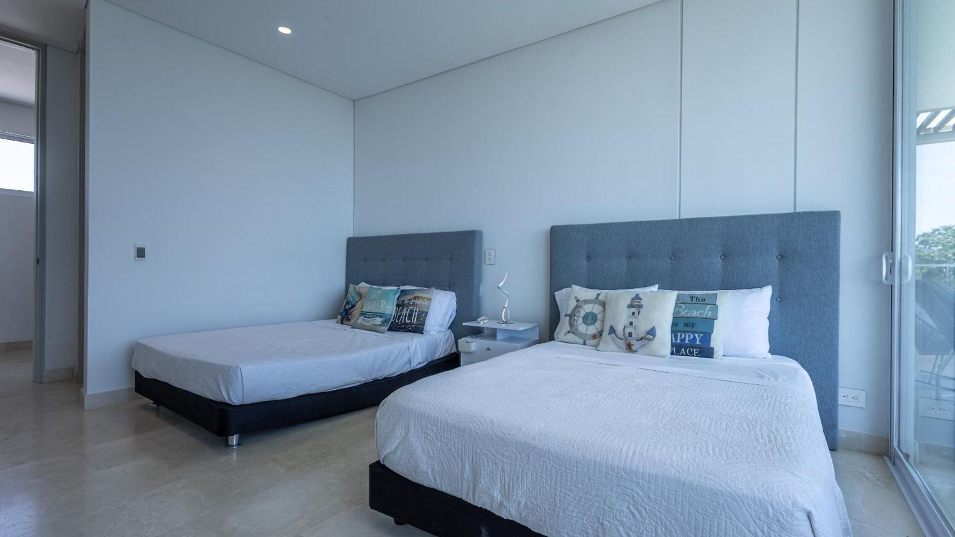 Villa Brand New 4br At Calablanca