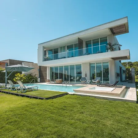 Brand New 4br At Calablanca Villa Cartagena