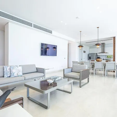 Brand New 4br At Calablanca