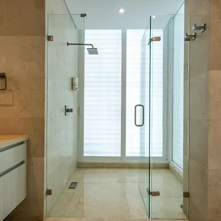 Villa Brand New 4br At Calablanca *