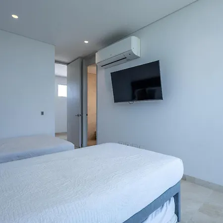 Brand New 4br At Calablanca