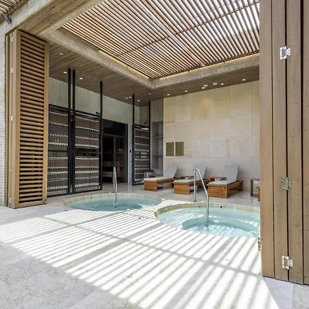 Brand New 4br At Calablanca *